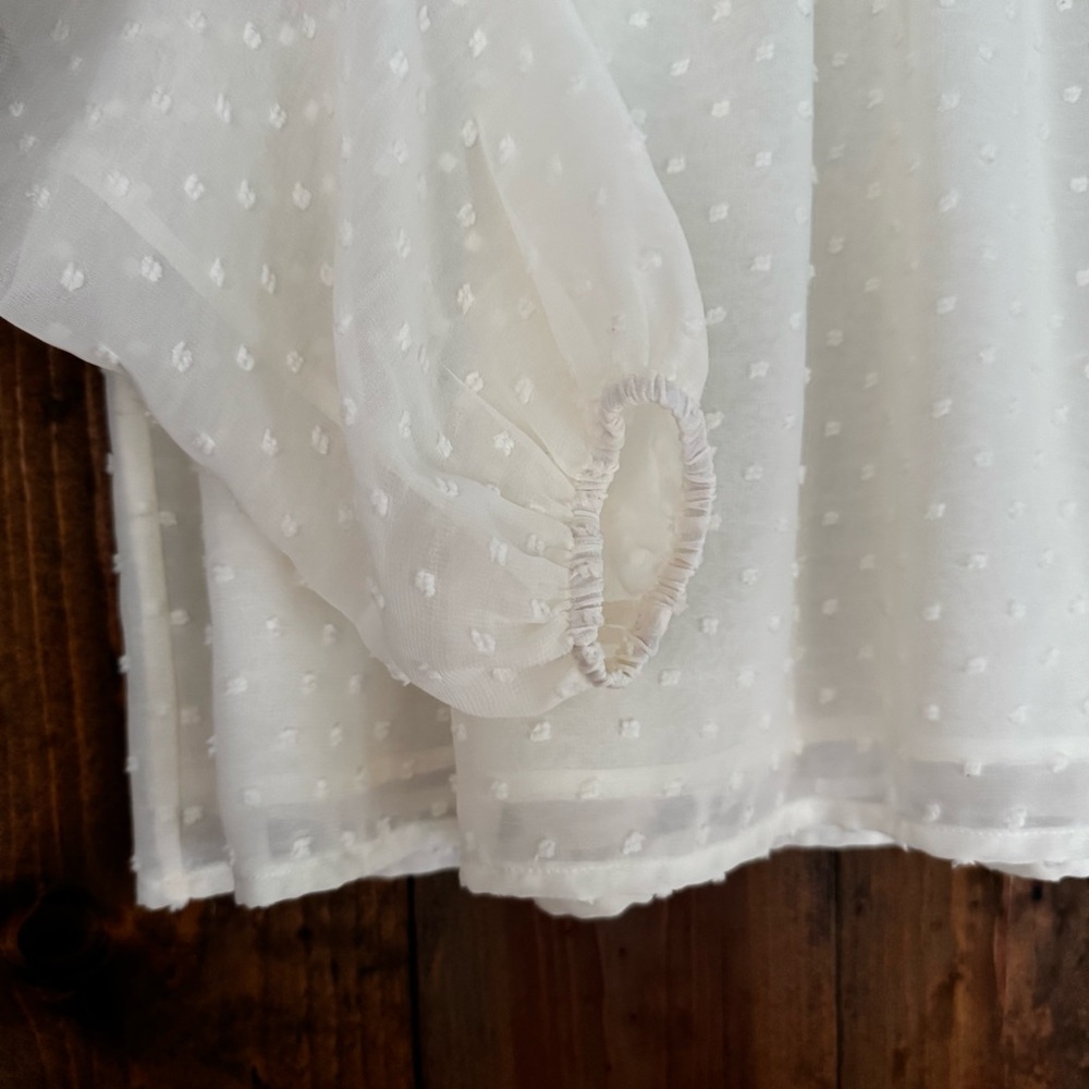 Altar’d State cream swiss dot long sleeve top. Size: Small - Picture 4 of 10